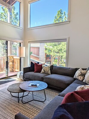 TV connectée, cheminée