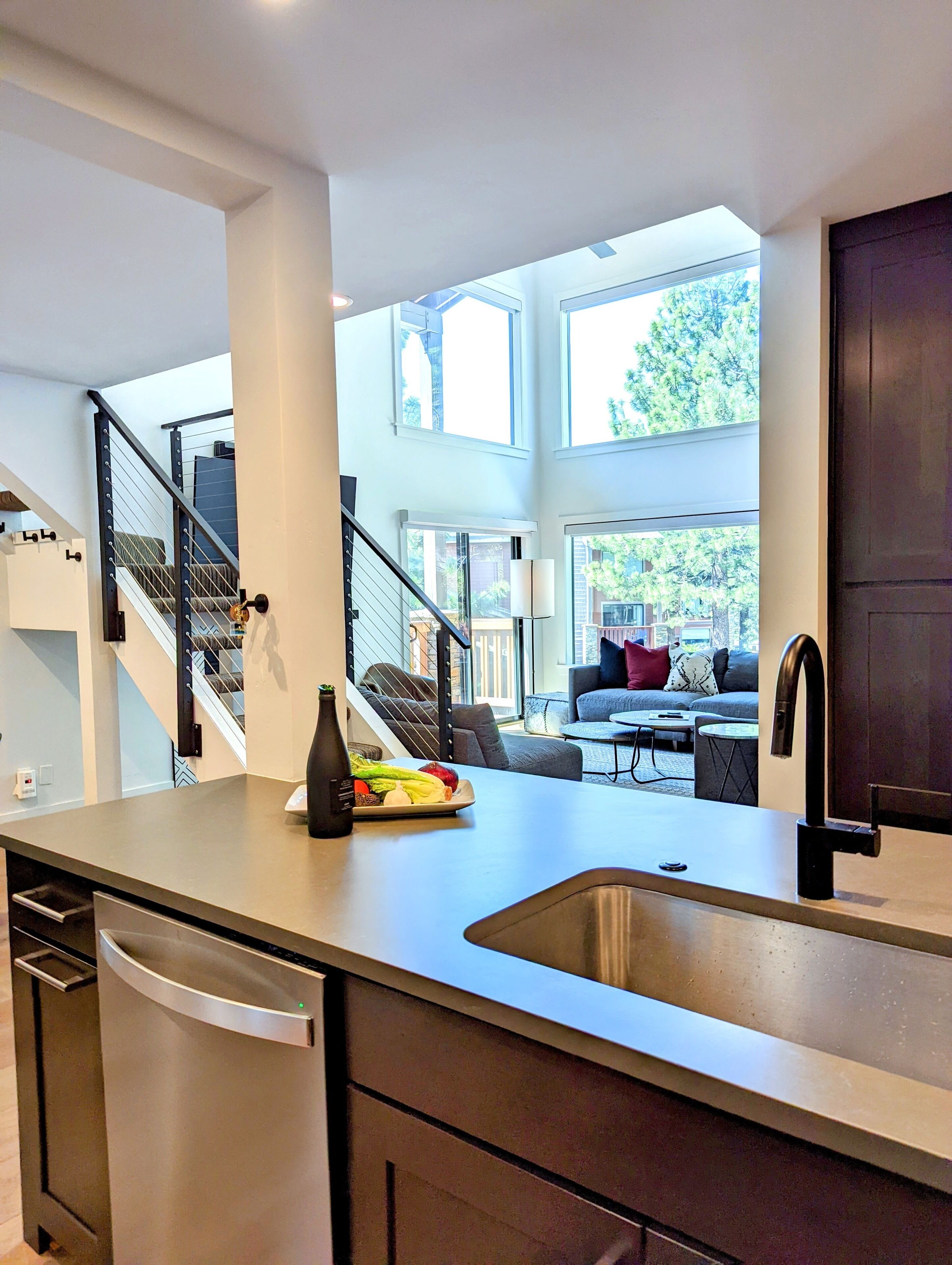 ثلاجة، ميكروويف ، فرن، موقد طهي مسطح