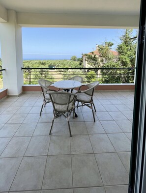Family Apartment | Terrace/patio - Stomio Villague (Trifylia)