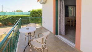 Habitación clásica con 1 cama doble o 2 individuales | Vistas del balcón