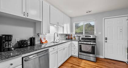 Cozy Convenient Pet-Friendly Colorado Living