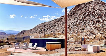 Stars on the Rocks: Pool/HotTub/FirePit/Boulders!