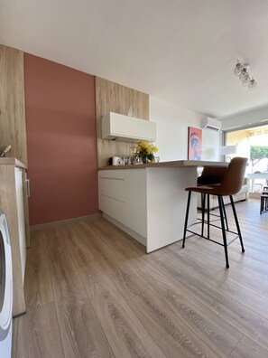Interior - Splendid apartment with sea view & direct beach !air conditioning, private parking ! (Argelès-sur-Mer)