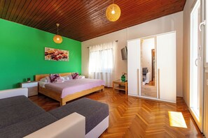 2 chambres, accès au Wi-Fi (inclus), literie fournie