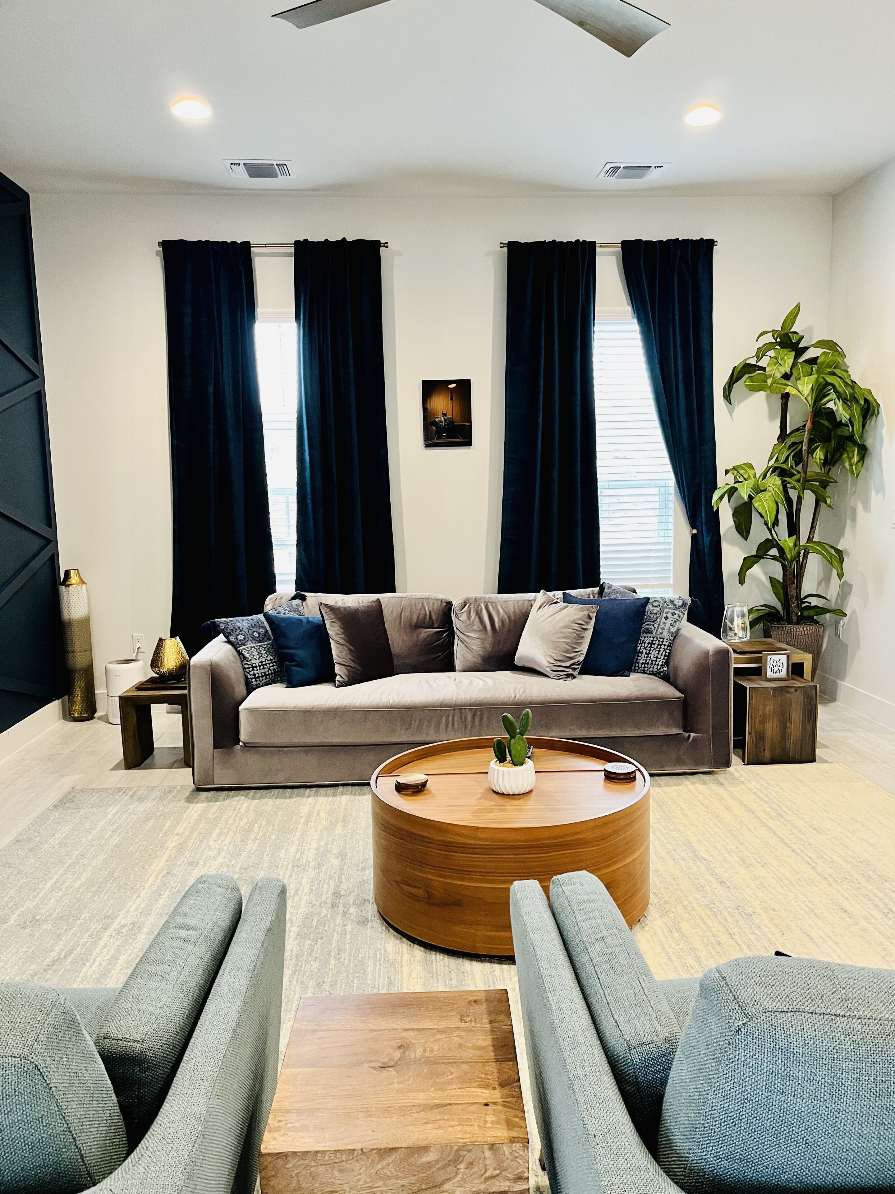 Newly Built 4 BD/3.5 BA+HOTTUB