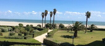 Studio 25m2 & terrace 8 m2 sea view for 2 people private box swimming pool WIFI