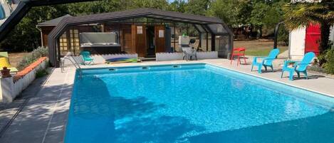 Indoor pool, outdoor pool