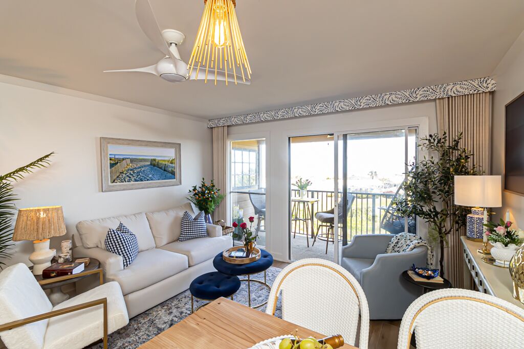 Dancing In the Moonlight Romantic Ocean Front for Couples
Remodeled this year. 