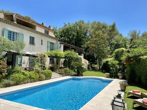 Piscine extérieure