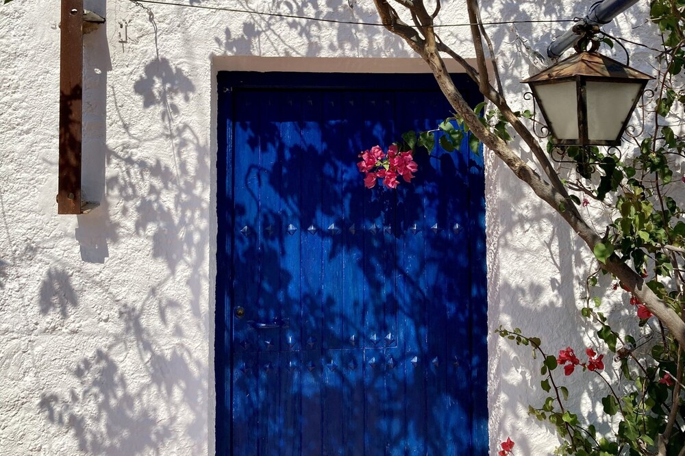 Cortijo de la Fuente: Beautiful andalusian house with stunning views15' to beach