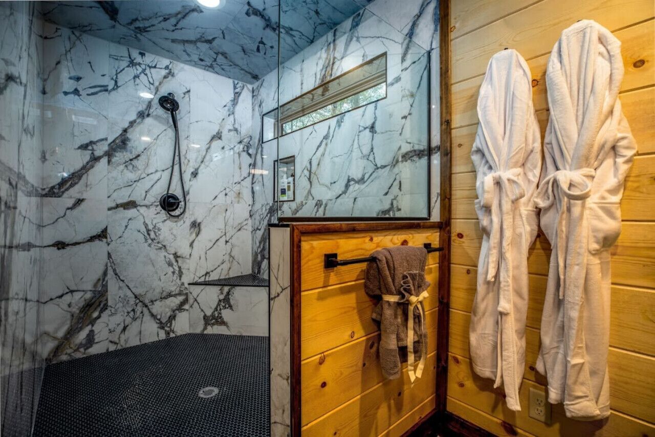 Dawns Early Peak - Bathroom Shower