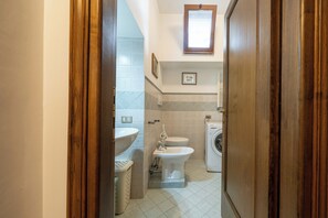 Dusche, Bidet