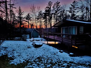 Terrace/patio - Cozy Chalet on Magic Mountain (Londonderry)