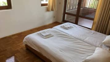 3 bedrooms, WiFi, bed sheets