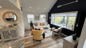 Smart TV, books, offices