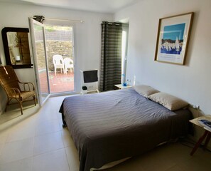 5 habitaciones, tabla de planchar con plancha y wifi gratis