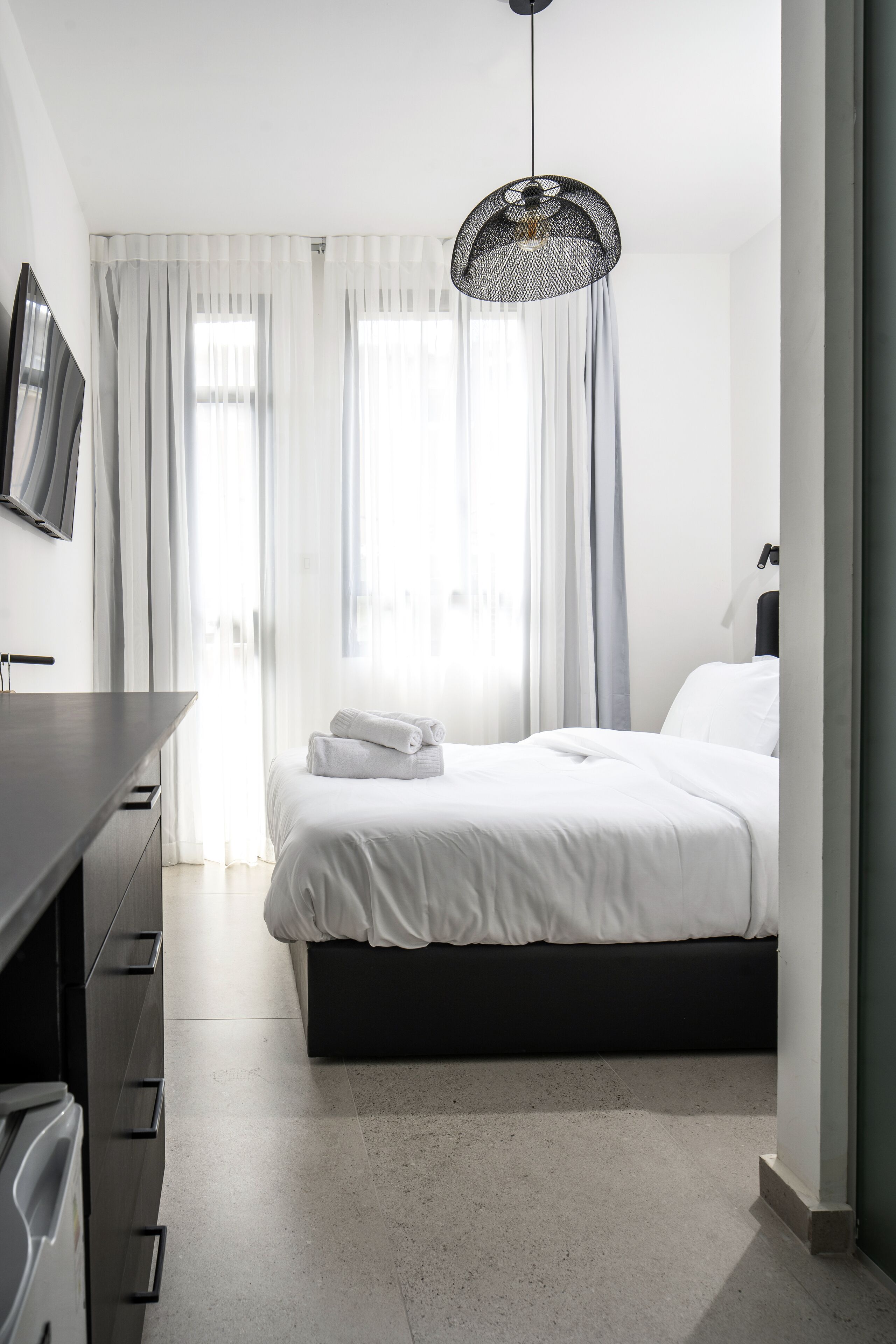 Photo - De' Mar Florentine By Peraia