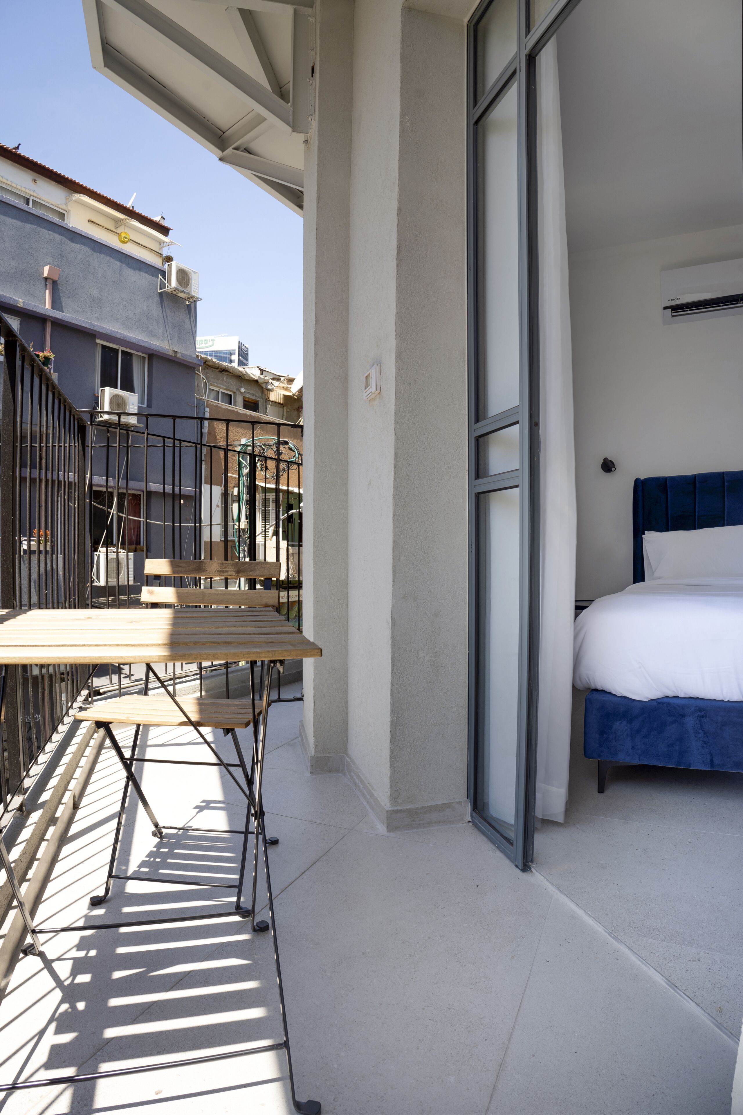 Photo - De' Mar Florentine By Peraia