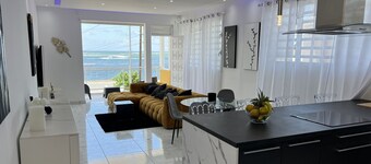 卡拉比斯燈塔別墅