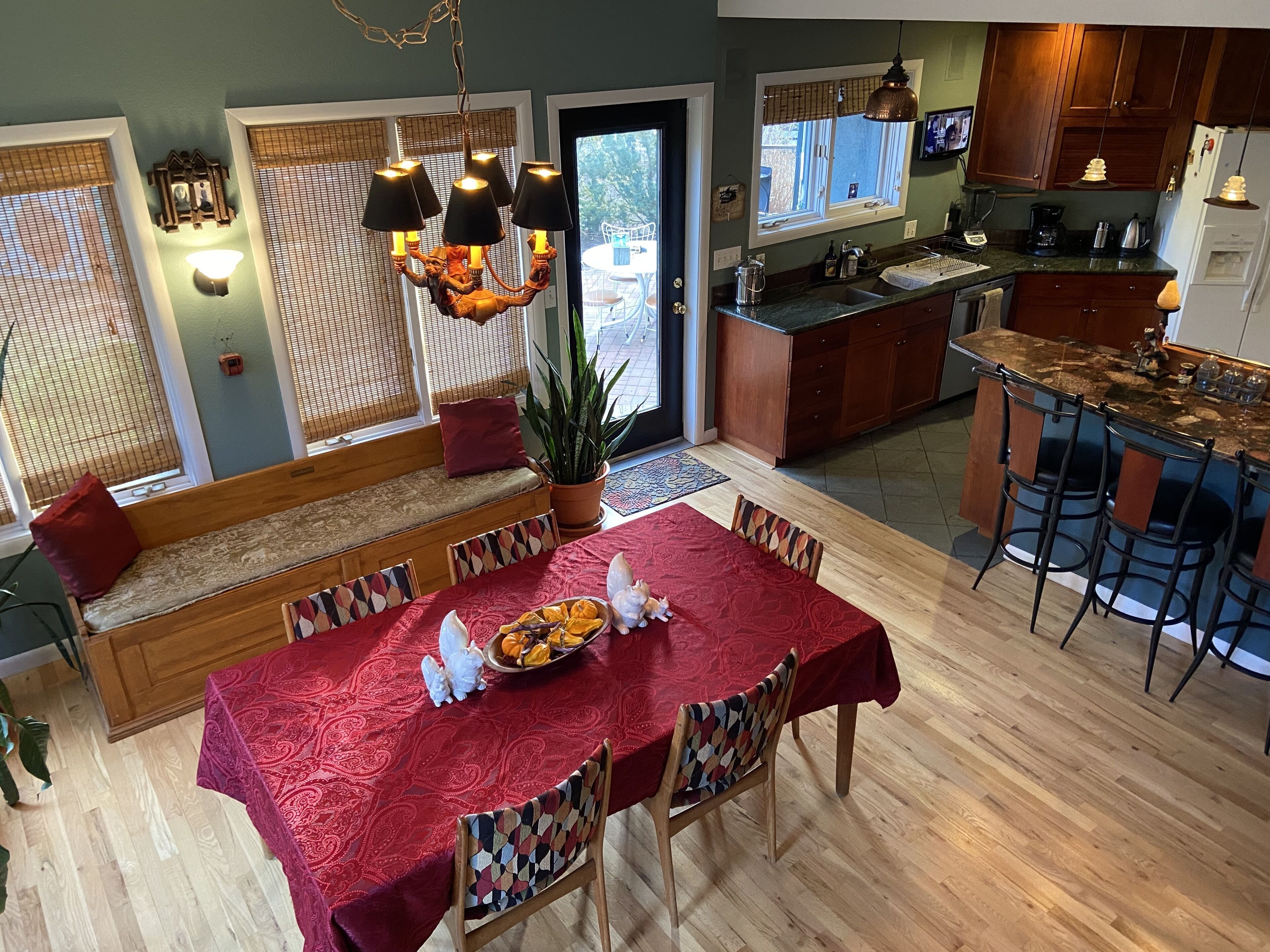 Whimsical, Cozy Habitat with a Natural Vibe