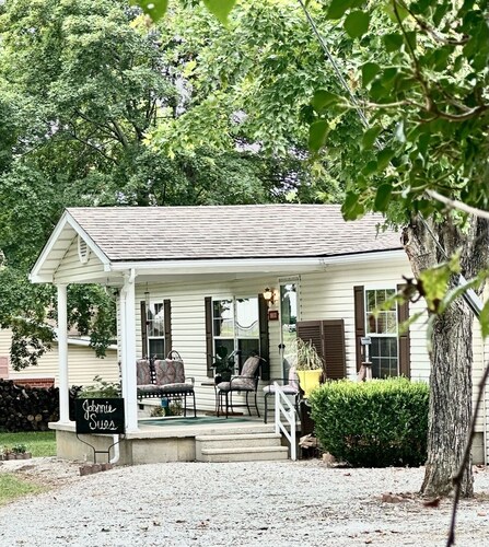 Johnnie Sue’s in Wheatland. 3 bed, 2 bath home, plenty of parking, sleeps 10.