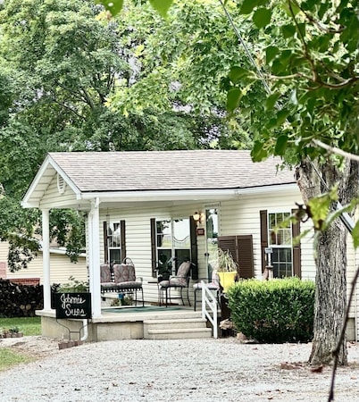 Johnnie Sue’s in Wheatland. 3 bed, 2 bath home, plenty of parking, sleeps 10.