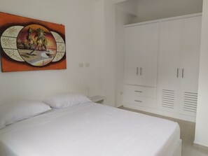 1 Schlafzimmer, Bügeleisen/Bügelbrett, kostenloses WLAN, Bettwäsche