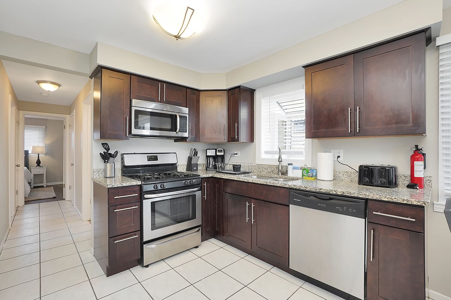 Chicago FHS Rental - Narragansett