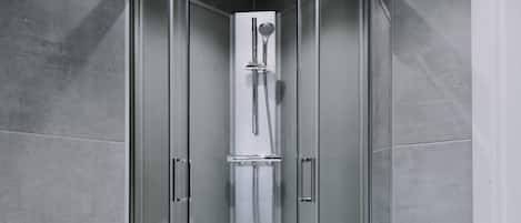 Appartement Prestige | Douche de la salle de bain