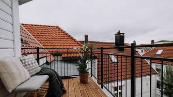 Premium Apartment | Balcony