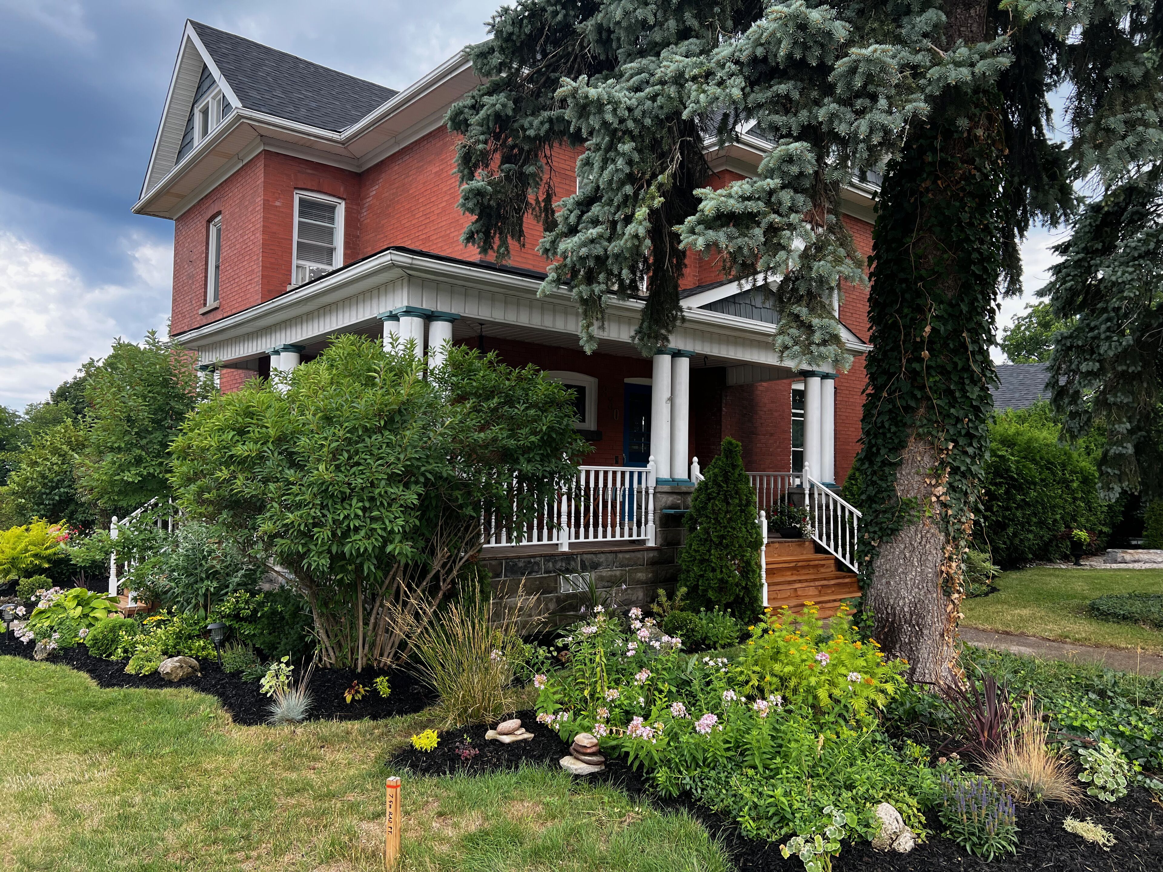 Creative Retreat & Walk to the Beach!