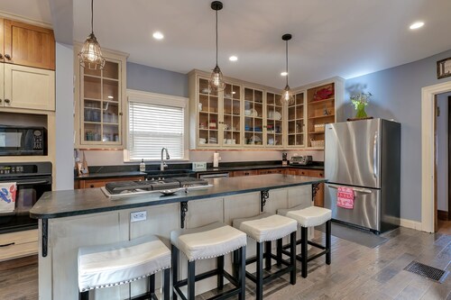 Charming 5 BDR/4BA home in the Heart of Bar Harbor