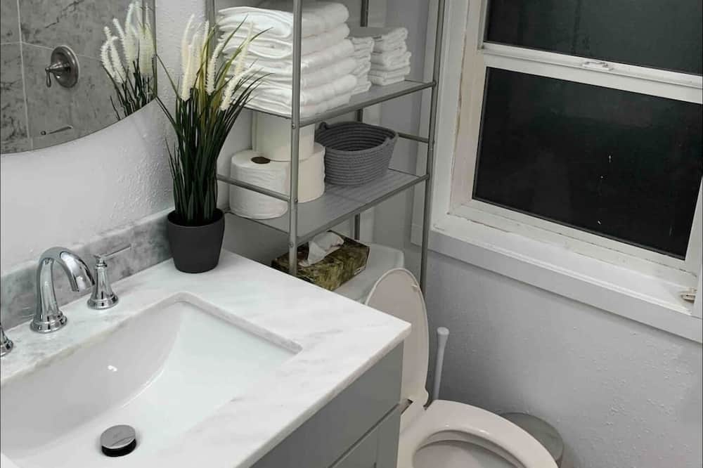 LaCrosse Airbnb & Cheap Cabin Rentals from 84 AirCabins