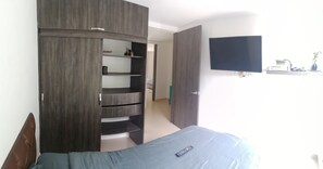 3 chambres, bureau, fer et planche à repasser, Wi-Fi gratuit