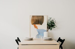 Appartement « Premier » | Restauration dans la chambre