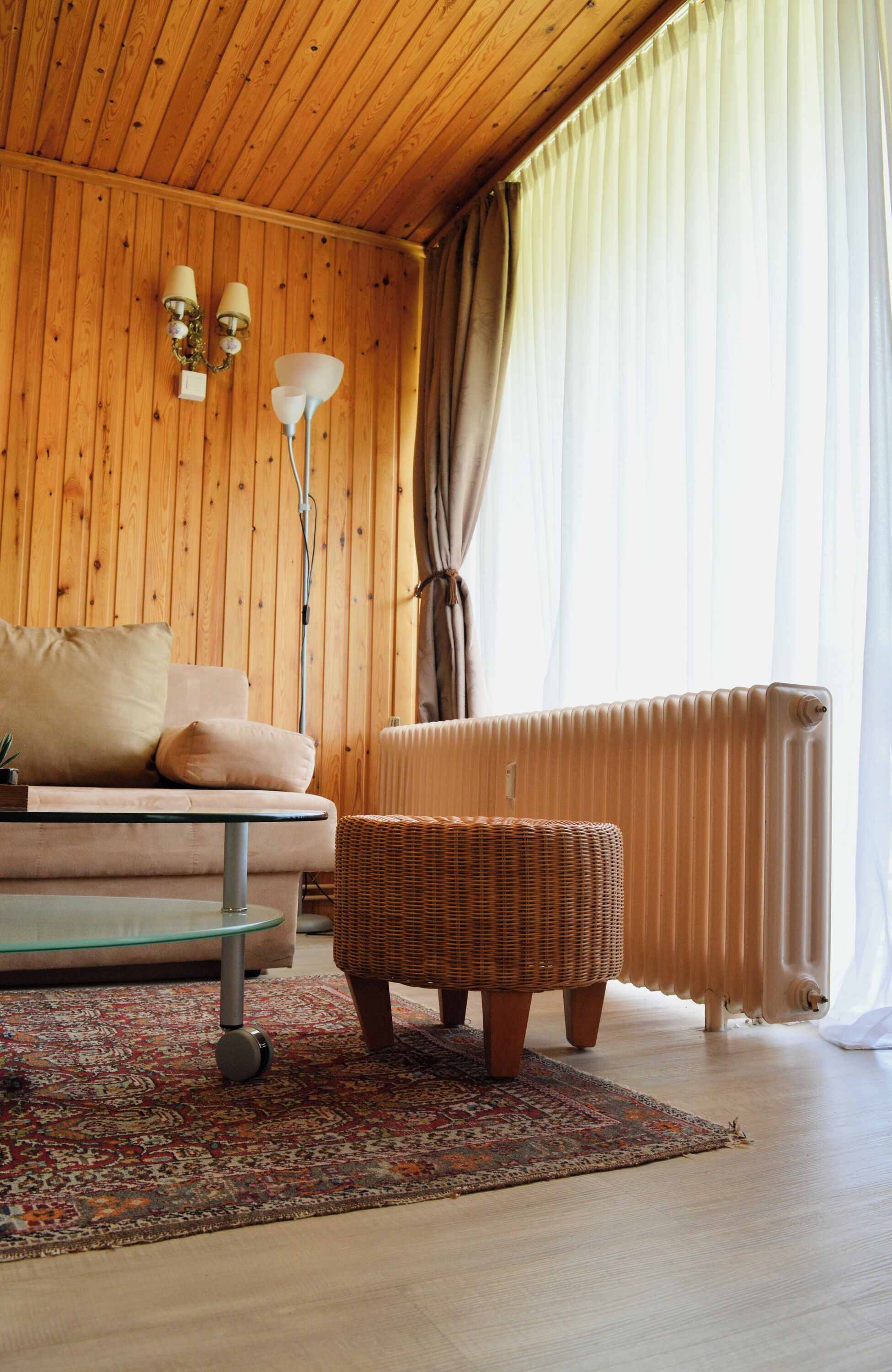 Televisión, mesa de ping pong