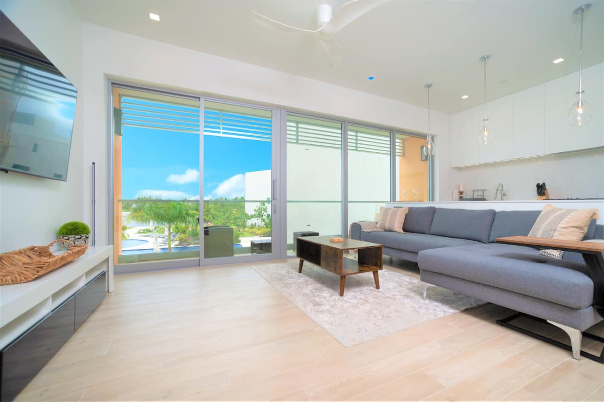 3 habitaciones, ropa de cama de alta calidad y camas con pillow-top