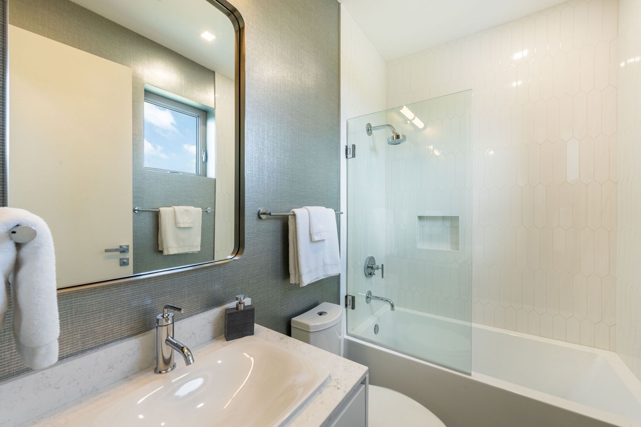 Cayman Luxury Rentals at One Canal Point