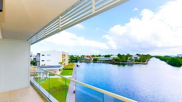 Luxury Villa, 3 Bedrooms, Terrace, Canal View | Balcony