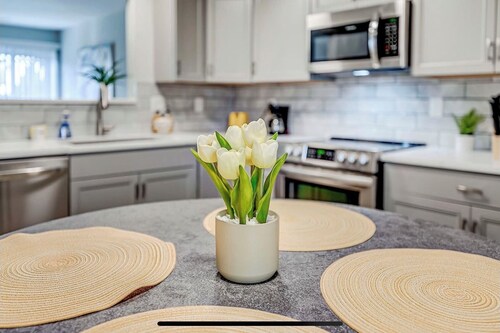 Discover Your Perfect Retreat: Experience the Comfort of a Home Away From Home
