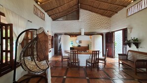 Shared fridge, shared microwave - Hippie Villa Cancun (Cancun)