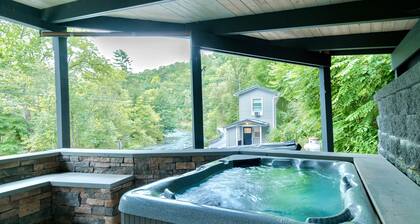 PENN STATE Country Creek Cottage w/ Hot Tub - ON Spring Creek and 7 miles to PSU