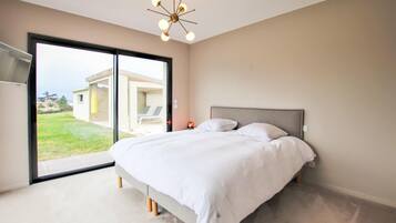 4 chambres, fer et planche à repasser, lit parapluie, Wi-Fi gratuit