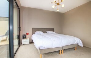 4 chambres, fer et planche à repasser, lit parapluie, Wi-Fi gratuit
