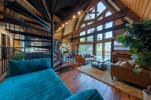 Smart TV, fireplace - A-Framed Lifestyle Cabin - Where mid-century luxury meets the sky! (Crestline)