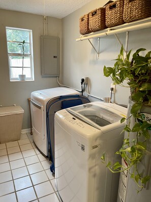 Basic Duplex | Laundry