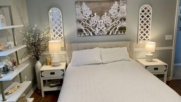 Basic Duplex | 2 bedrooms, blackout curtains, iron/ironing board, free WiFi