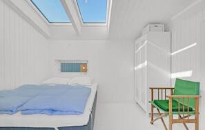 4 bedrooms, free WiFi