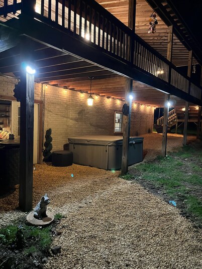 Secluded 3 bedroom home with creek in the back yard