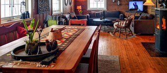Nice home in Kvinesdal